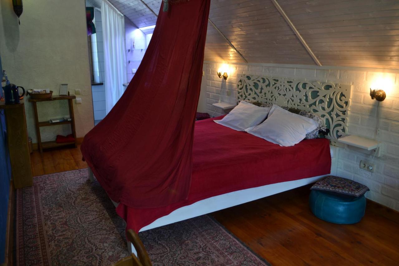 Romantic Guest House Kamianets-Podilskyi Luaran gambar