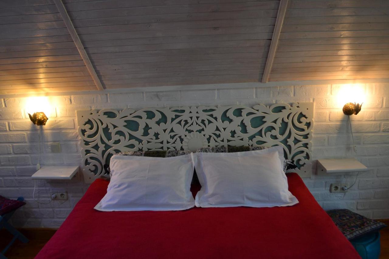 Romantic Guest House Kamianets-Podilskyi Luaran gambar